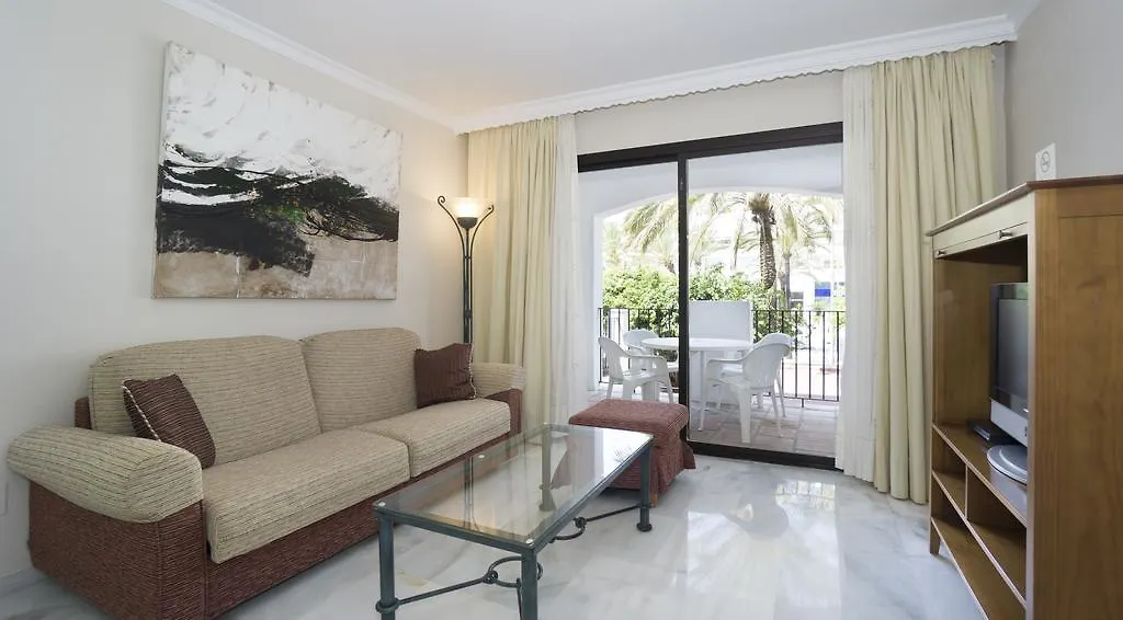 マルベーリャClub Jardines Del Puertoアパートメント マルベーリャ